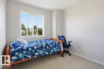 Interior photo 4 of #30 1404 HERMITAGE RD NW
