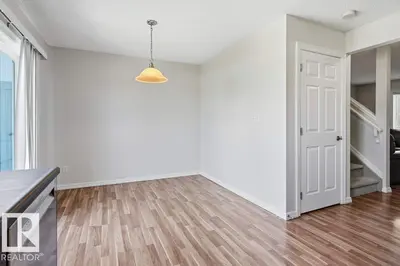 Interior photo 2 of #30 1404 HERMITAGE RD NW