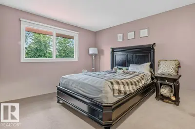 Interior photo 4 of 43 GRANDIN VG