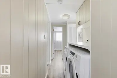 Interior photo 3 of 5108 44ave