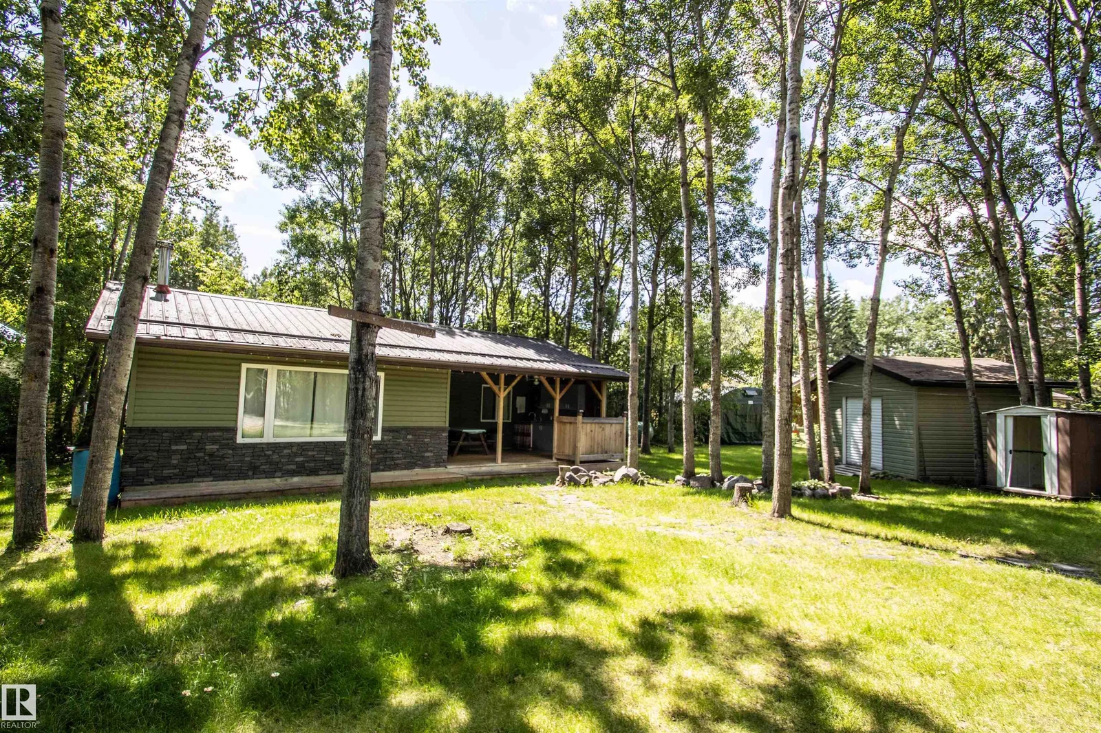 170 59536 RNG RD 132A, Rural Smoky Lake County - 2 bedroom Cottage for sale