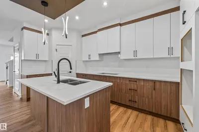 Interior photo 2 of 62 Juniper WD