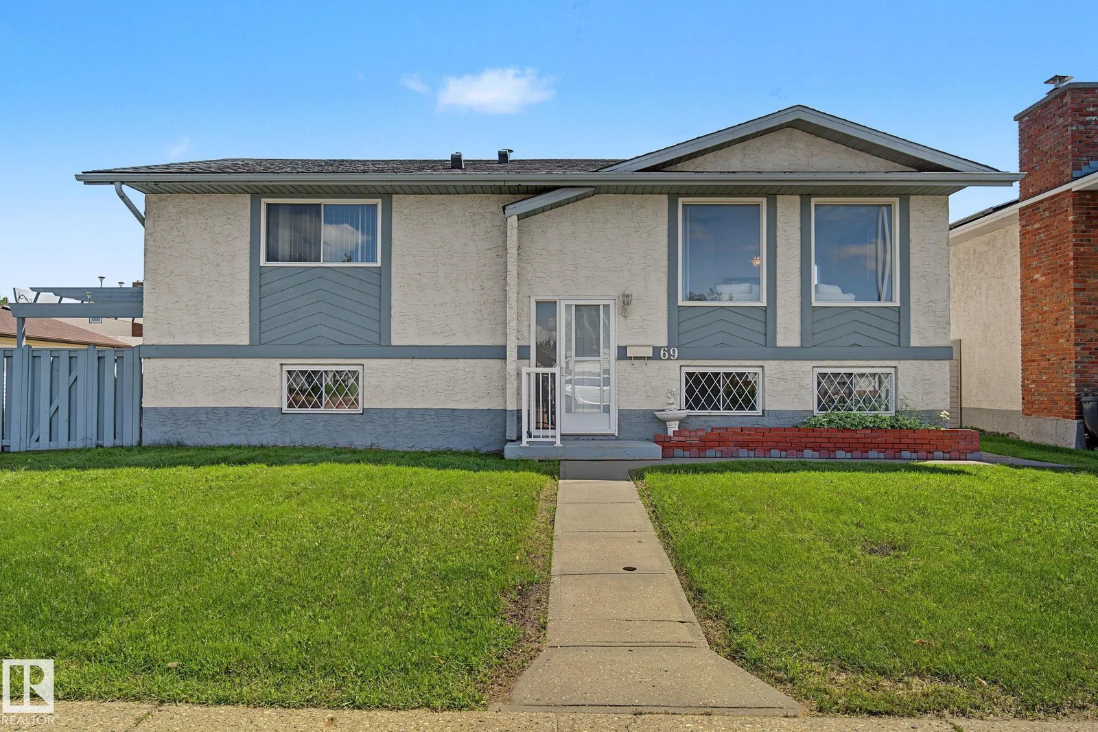 69 DUNLUCE RD NW, Edmonton - 4 bedroom Detached Single Family for sale