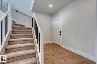 Interior photo 1 of 13 SCORIA WD