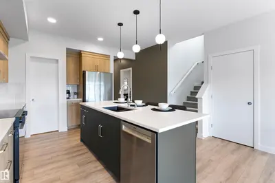 Interior photo 4 of 784 Bank DR