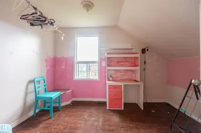 Interior photo 3 of 5016 49 ST