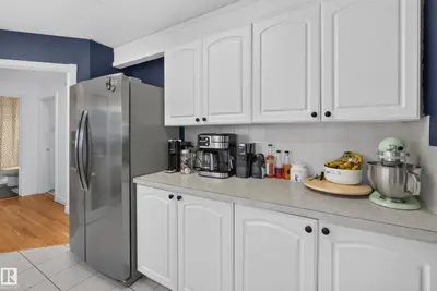 Interior photo 3 of 11015 122 ST NW