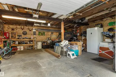Interior photo 3 of 4808 43 ST