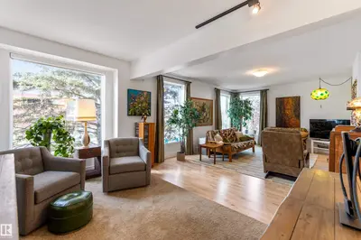 Interior photo 2 of #205 9131 99 ST NW