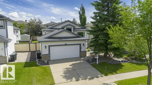 46 CLARKDALE DR, Sherwood Park - $545,000