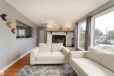 Interior photo 3 of 5020 51 ST