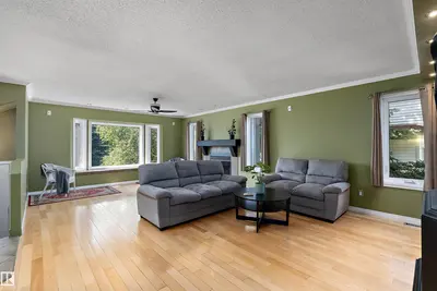 Interior photo 3 of 5609 58 ST