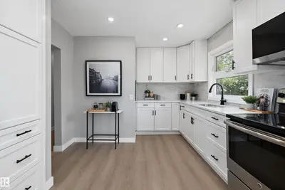 Interior photo 3 of 12912 103 ST NW