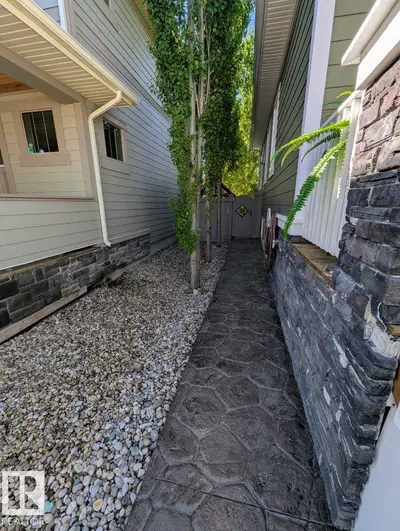Interior photo 1 of 2327 FREZENBERG AV NW