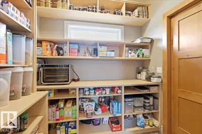 Interior photo 3 of 50346 RGE RD 275