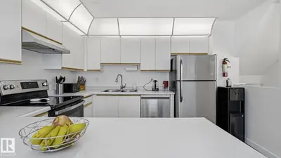 Interior photo 2 of #17 9505 176 ST NW