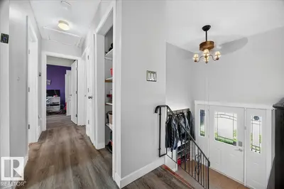Interior photo 2 of 5215 50 AV