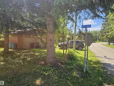 Interior photo 2 of 5219 47A AV