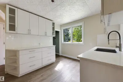 Interior photo 4 of 10612 127 ST NW