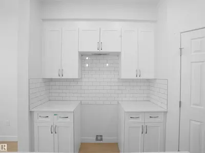 Interior photo 3 of 17736 7 ST NE