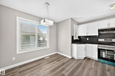 Interior photo 2 of 827 VALOUR MEWS ME NW