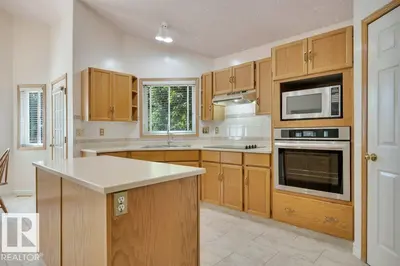 Interior photo 4 of 10223 174 AV NW