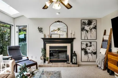 Interior photo 3 of 311 WEBER WY NW