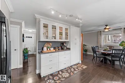 Interior photo 4 of 4404 42B AV