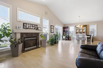 Interior photo 4 of 16204 48 ST NW