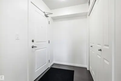 Interior photo 1 of #435 5515 7 AV SW