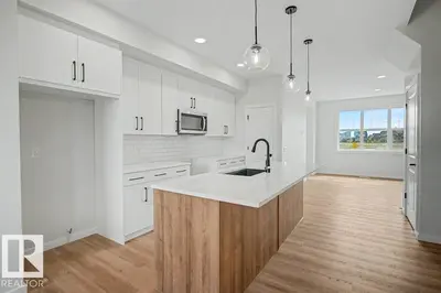Interior photo 3 of 400 Stiles Bend