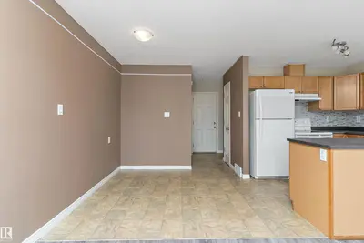 Interior photo 4 of #56 130 HYNDMAN CR NW
