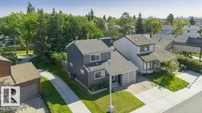 Interior photo 1 of 5510 92C AV NW