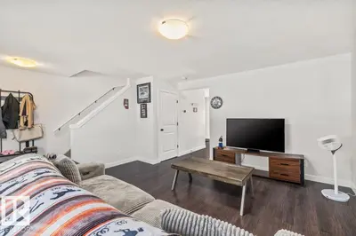 Interior photo 3 of 125 BIRCHWOOD CL