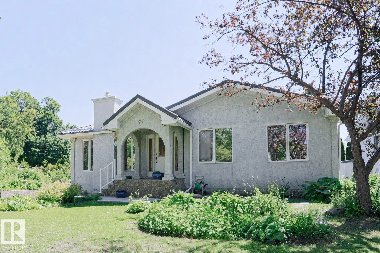 77 SUNSET BV, St. Albert - 3 bedroom Detached Single Family for sale