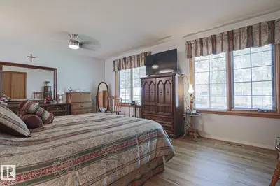 Interior photo 3 of 77 SUNSET BV