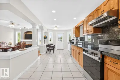 Interior photo 2 of 619 LAYTON CT NW