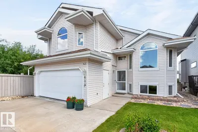 Interior photo 1 of 619 LAYTON CT NW