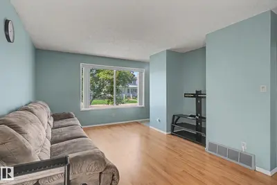 Interior photo 2 of 7327 189 ST NW