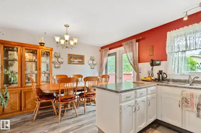 Interior photo 2 of 30 GARDEN VALLEY DR