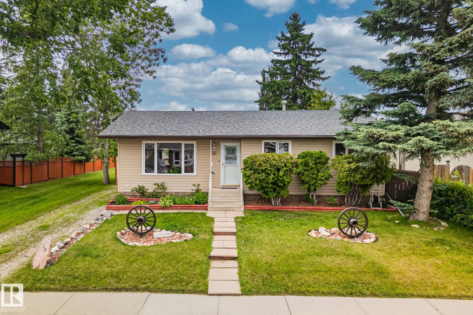 30 GARDEN VALLEY DR, Stony Plain - 4 bedroom Detached Single Family for sale