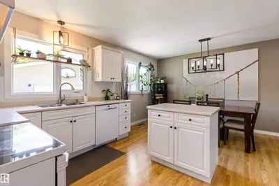 Interior photo 4 of 26 MILBURN CR