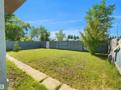 Interior photo 3 of 4827 17 AV NW
