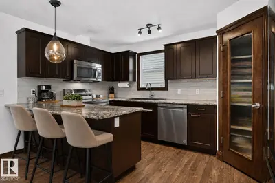 Interior photo 2 of 108 HEWITT CI