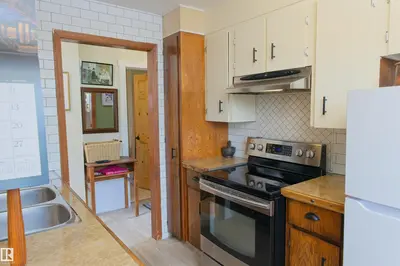 Interior photo 3 of 5212 43 Street