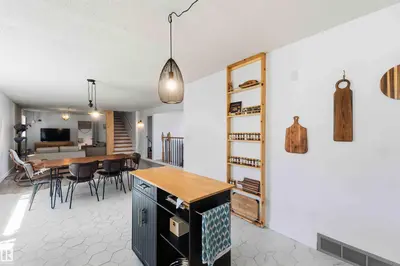 Interior photo 3 of 4335 53 AV
