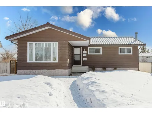 6707 149A AV NW, Edmonton - $460,000
