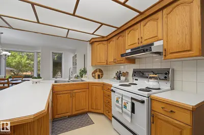 Interior photo 4 of 9516 146 ST NW