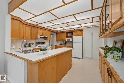 Interior photo 2 of 9516 146 ST NW