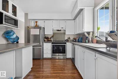 Interior photo 4 of 7819 22 AV NW